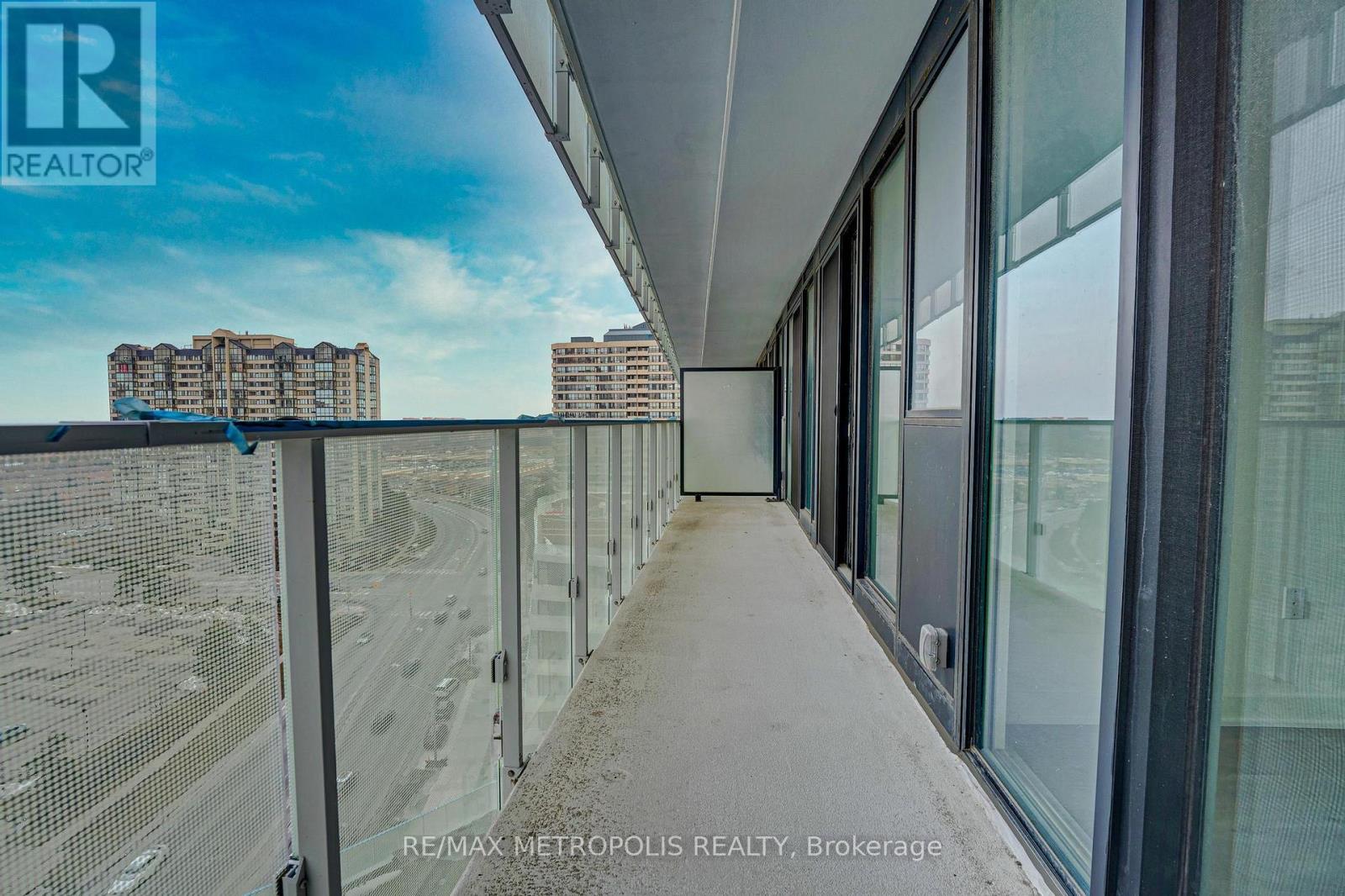 1101 - 3900 Confederation Parkway, Mississauga, Ontario  L5B 4M6 - Photo 34 - W12809890