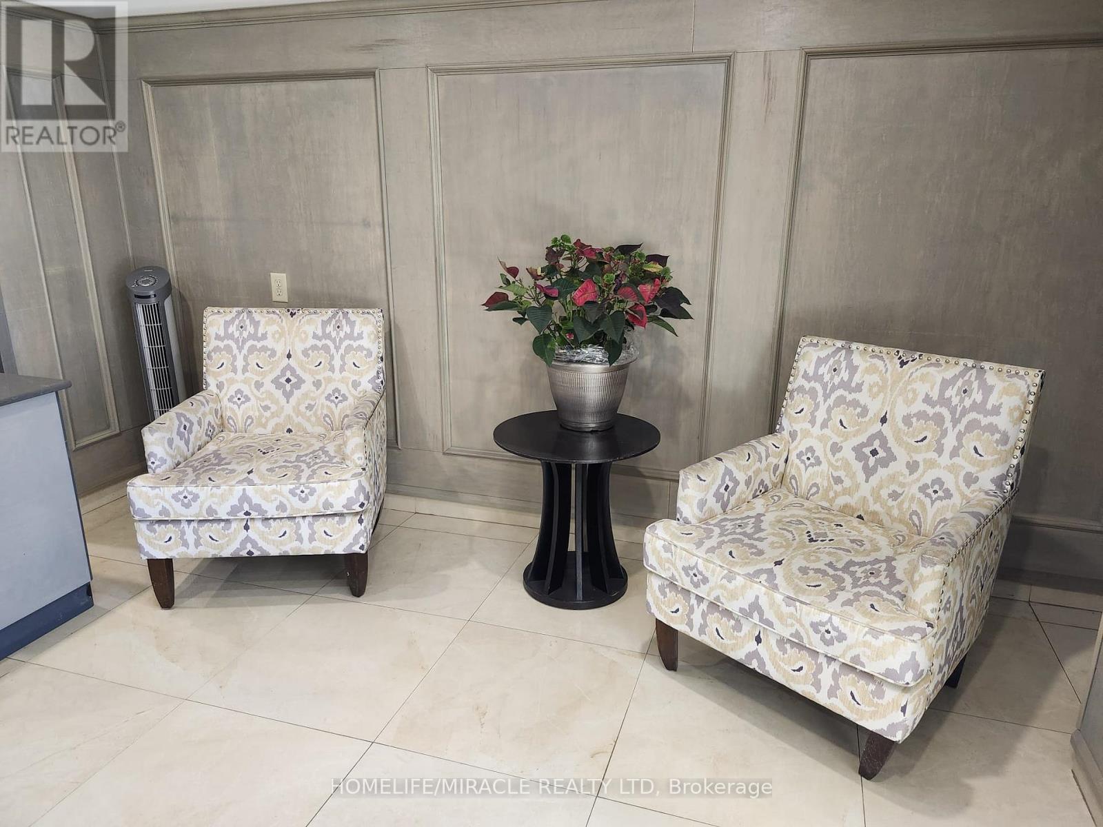 504 - 25 Fairview Road, Mississauga, Ontario  L5B 3Y8 - Photo 10 - W12809892