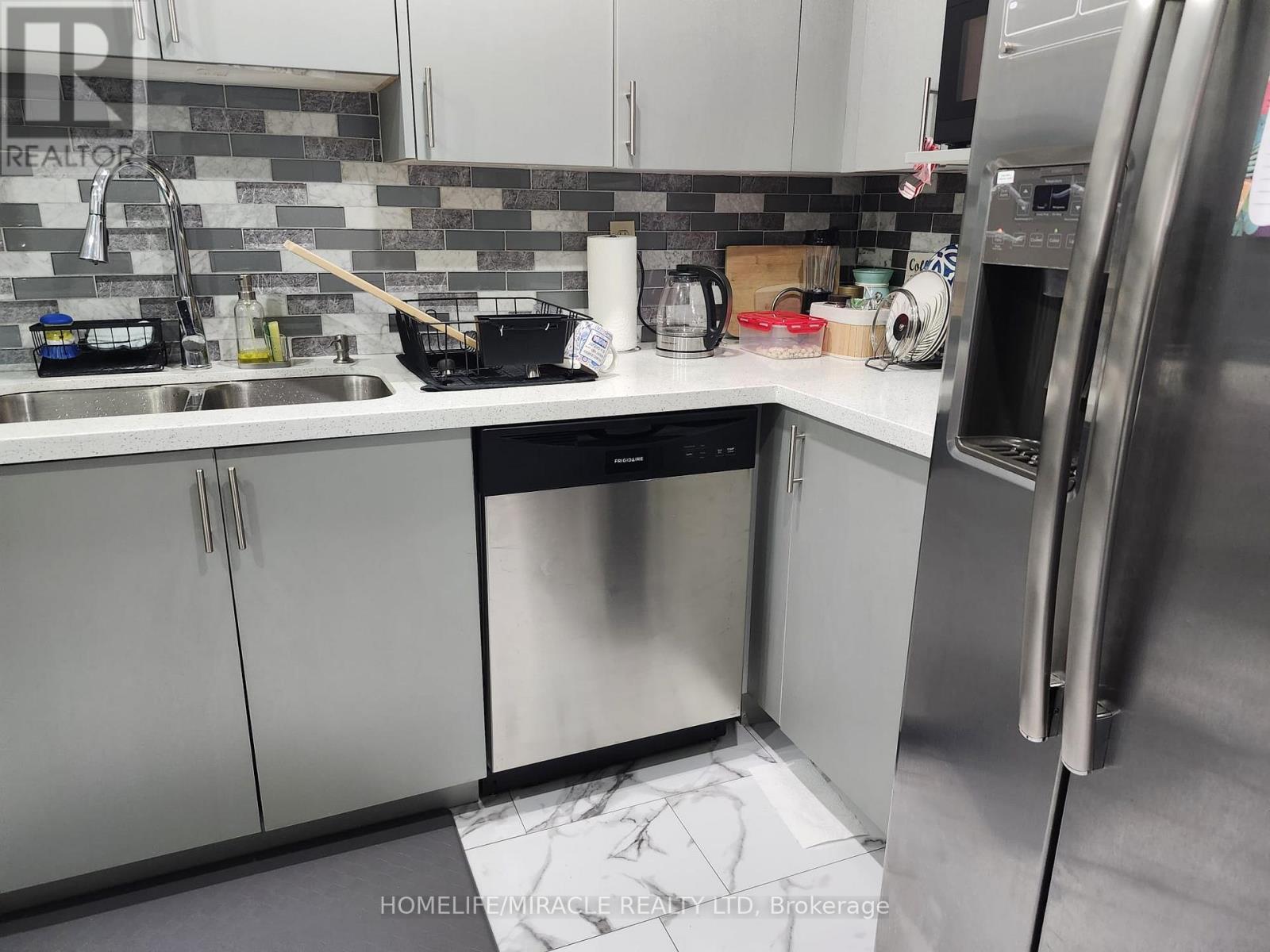 504 - 25 Fairview Road, Mississauga, Ontario  L5B 3Y8 - Photo 30 - W12809892