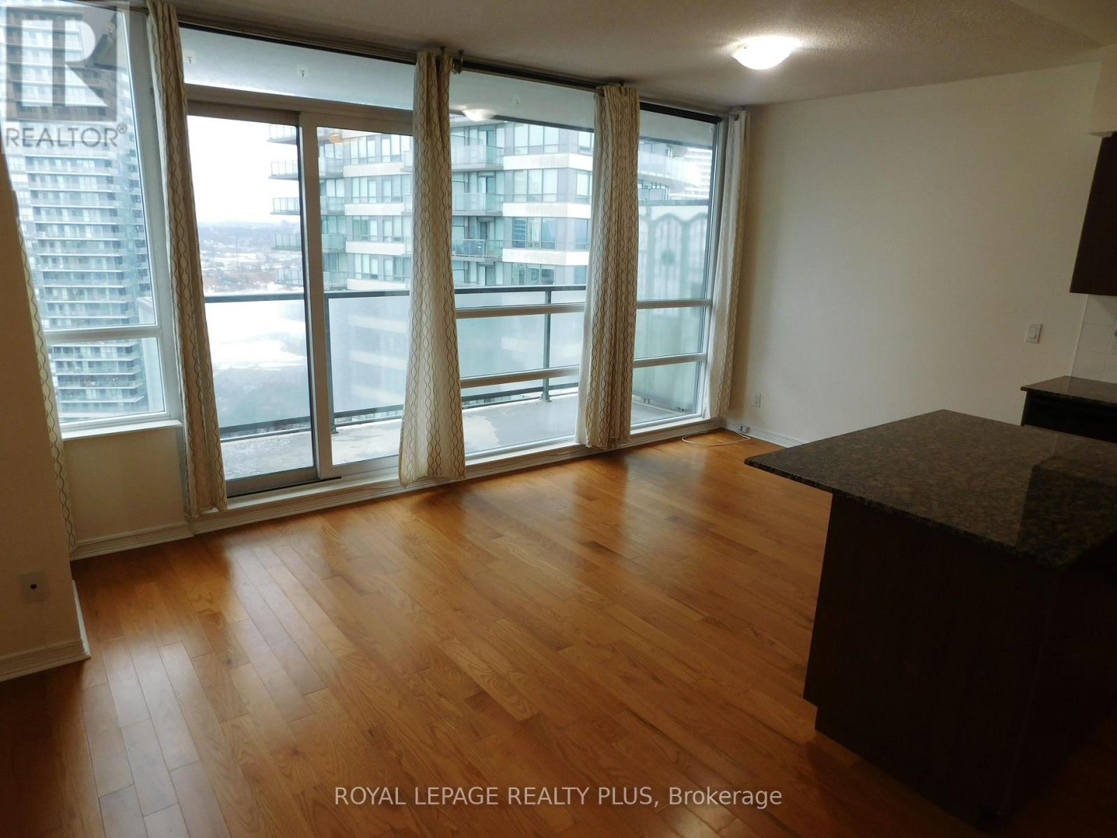 2005 - 2240 Lakeshore Boulevard W, Toronto, Ontario  M8V 0B1 - Photo 16 - W12809902