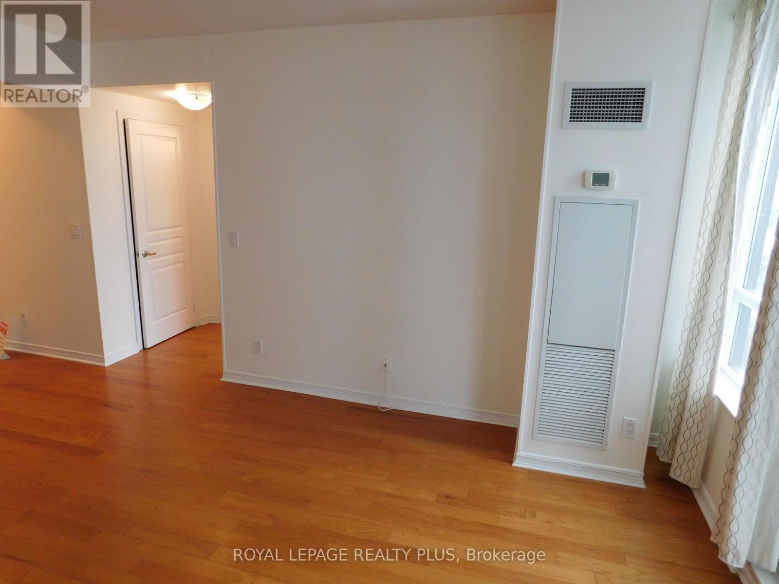 2005 - 2240 Lakeshore Boulevard W, Toronto, Ontario  M8V 0B1 - Photo 17 - W12809902