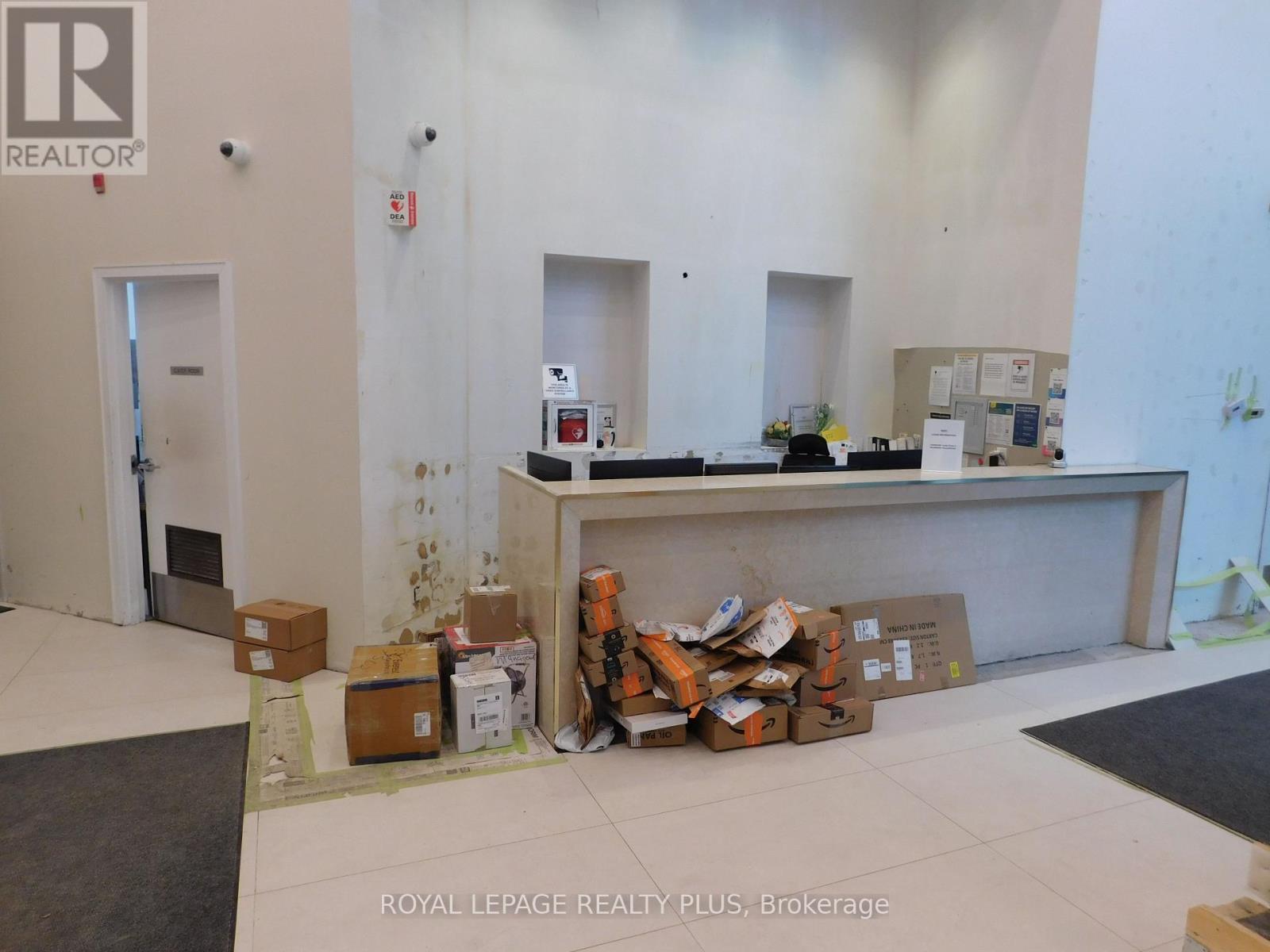 2005 - 2240 Lakeshore Boulevard W, Toronto, Ontario  M8V 0B1 - Photo 7 - W12809902