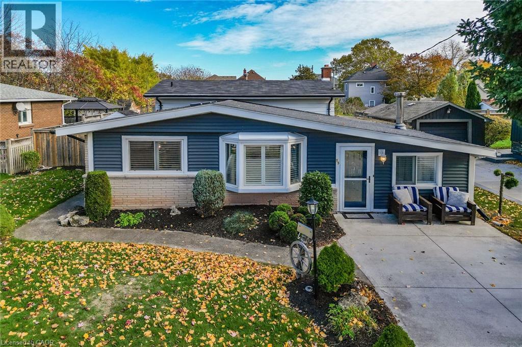 15 GRAND Avenue, Grimsby, Ontario