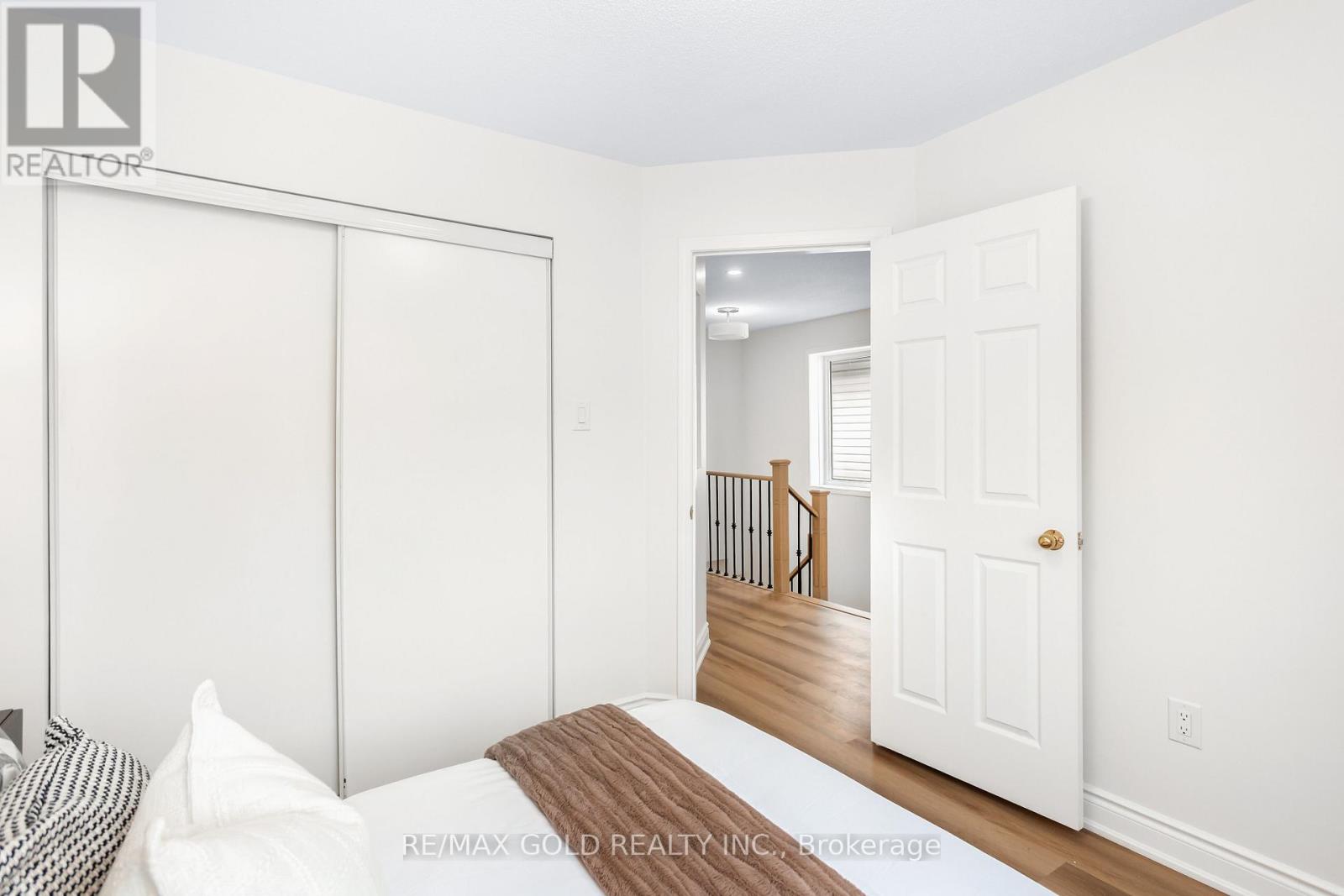 70 Livingston Road, Milton, Ontario  L9T 6B6 - Photo 40 - W12808800