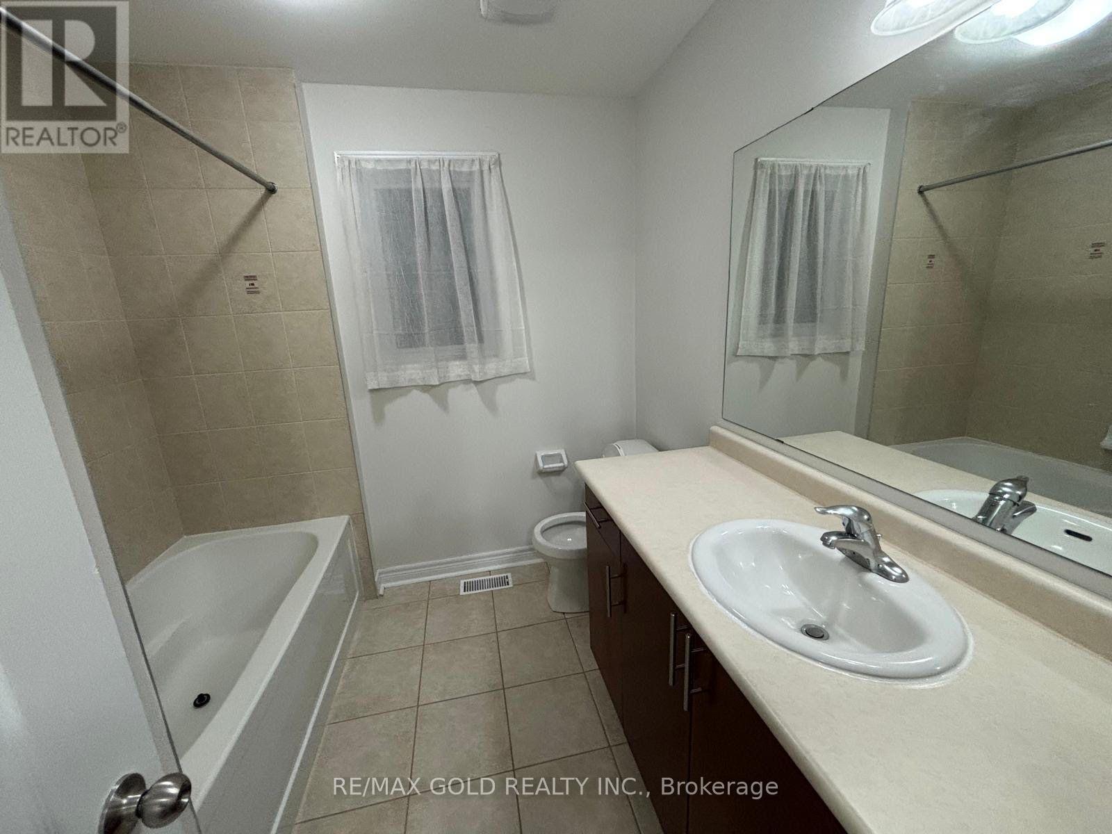 88 Lightcatcher Circle, Brampton, Ontario  L6P 3P4 - Photo 15 - W12809238