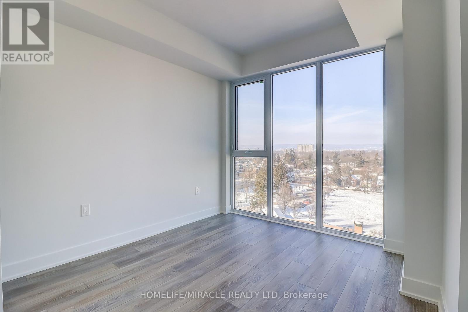 903 - 2088 James Street, Burlington, Ontario  L7R 0H2 - Photo 7 - W12809214