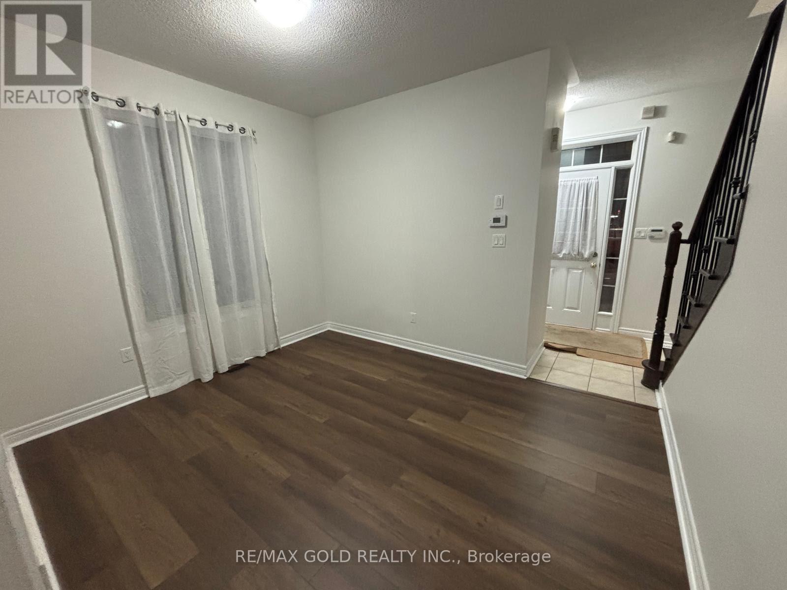 88 Lightcatcher Circle, Brampton, Ontario  L6P 3P4 - Photo 9 - W12809238