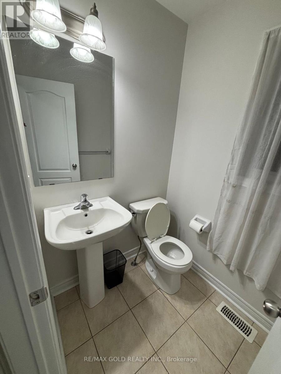 88 Lightcatcher Circle, Brampton, Ontario  L6P 3P4 - Photo 10 - W12809238