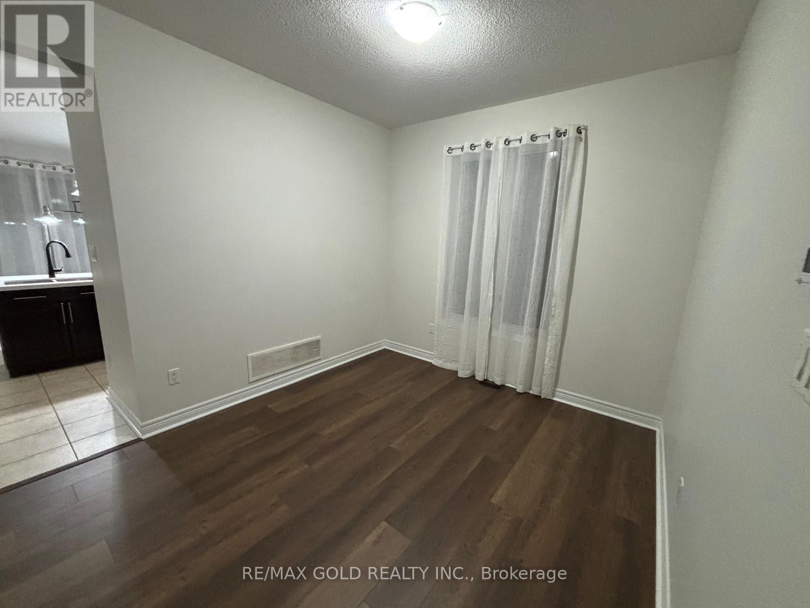 88 Lightcatcher Circle, Brampton, Ontario  L6P 3P4 - Photo 8 - W12809238