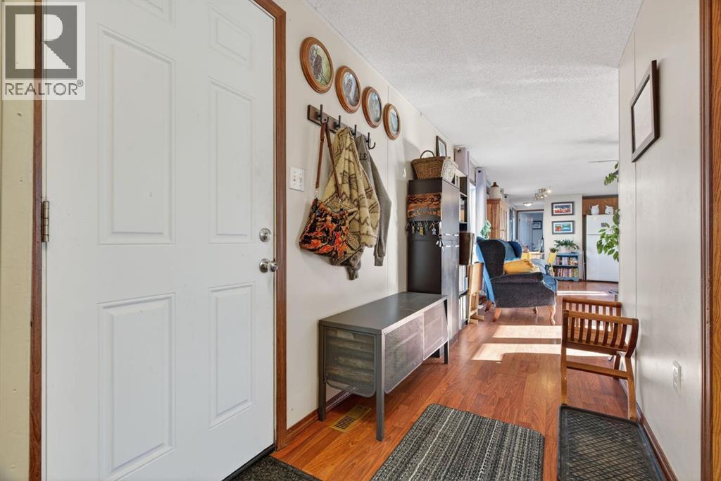 443 Homestead Trail Se, High River, Alberta  T1V 1J9 - Photo 4 - A2283643