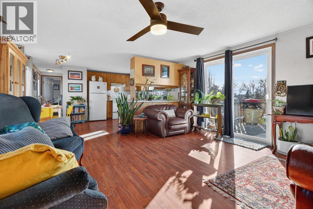 443 Homestead Trail Se, High River, Alberta  T1V 1J9 - Photo 3 - A2283643