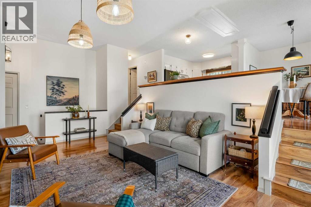 51 Berwick Hill Nw, Calgary, Alberta  T3K 1C4 - Photo 5 - A2287109