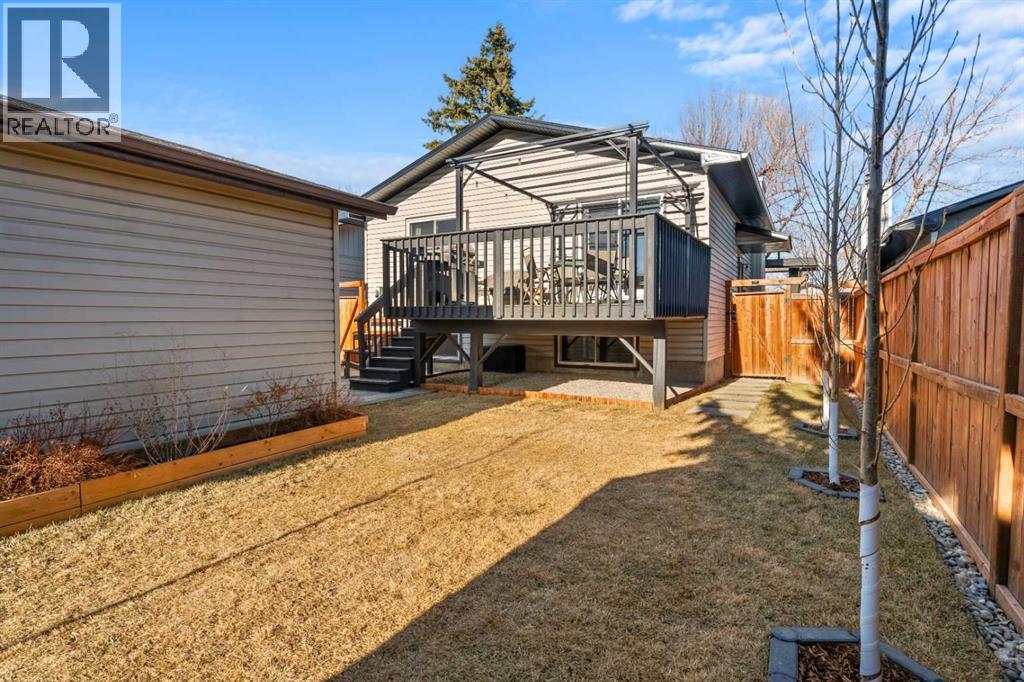 51 Berwick Hill Nw, Calgary, Alberta  T3K 1C4 - Photo 39 - A2287109