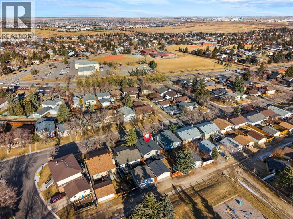 51 Berwick Hill Nw, Calgary, Alberta  T3K 1C4 - Photo 42 - A2287109