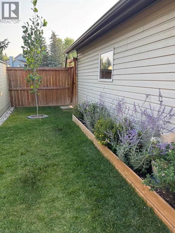 51 Berwick Hill Nw, Calgary, Alberta  T3K 1C4 - Photo 37 - A2287109