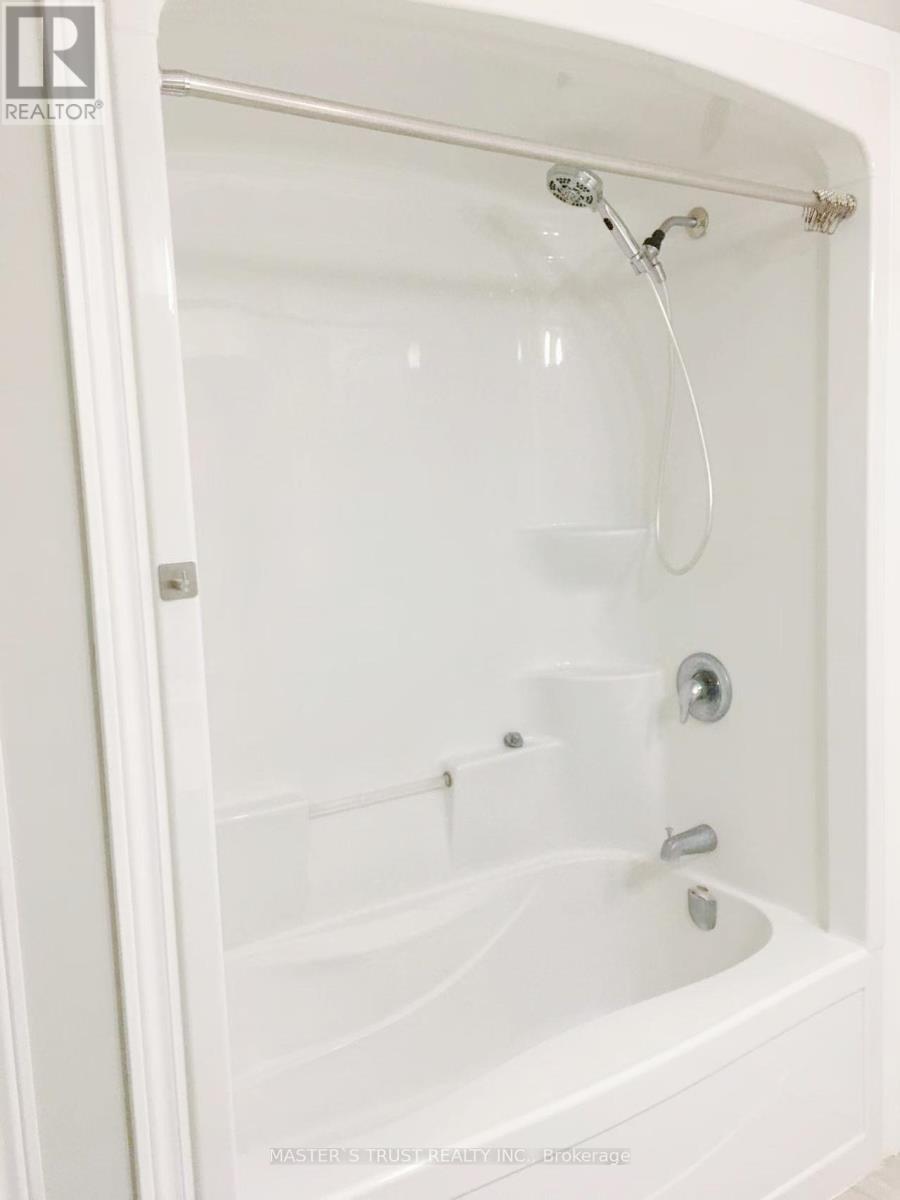 86 - 7768 Ascot Circle, Niagara Falls, Ontario  L2H 3P9 - Photo 21 - X12797614