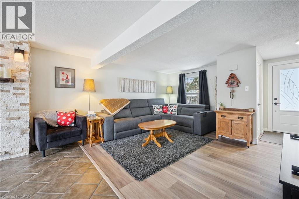 33 Chesterton Lane, Guelph, Ontario  N1E 6S8 - Photo 8 - 40806676