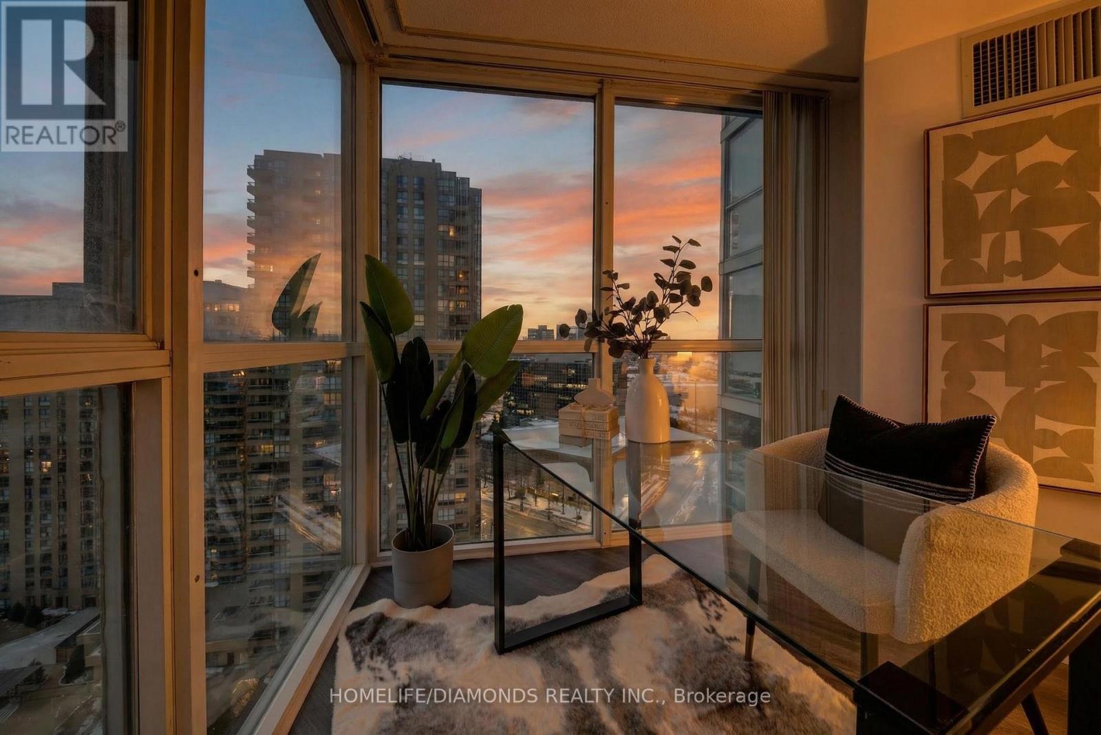 2002 - 5 CONCORDE PLACE, toronto (banbury-don mills), Ontario