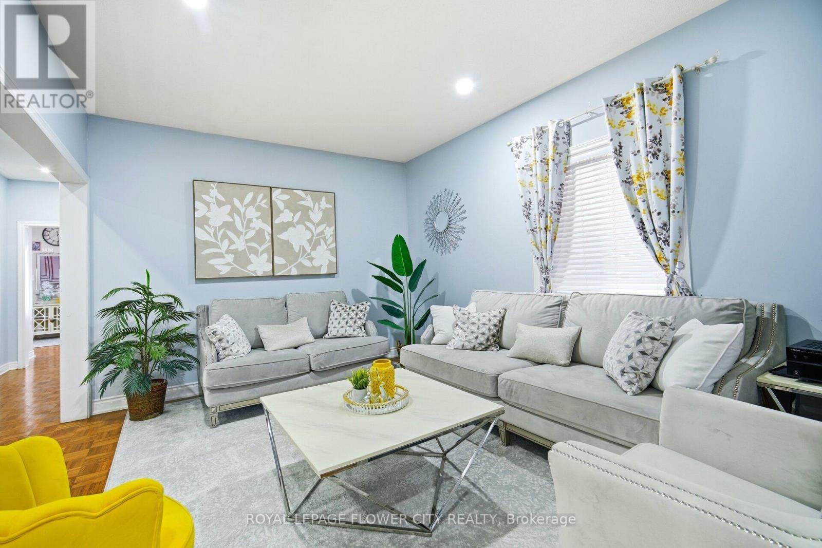 67 Olde Town Road, Brampton, Ontario  L6X 4T8 - Photo 10 - W12809910