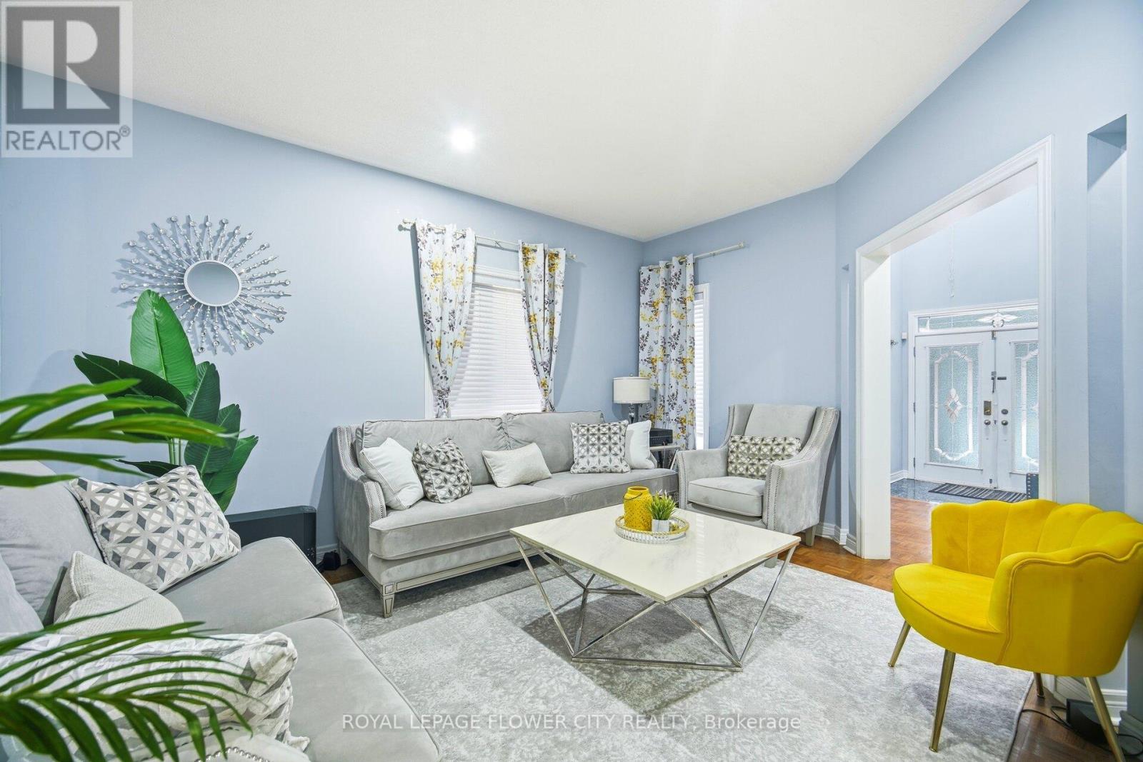 67 Olde Town Road, Brampton, Ontario  L6X 4T8 - Photo 9 - W12809910