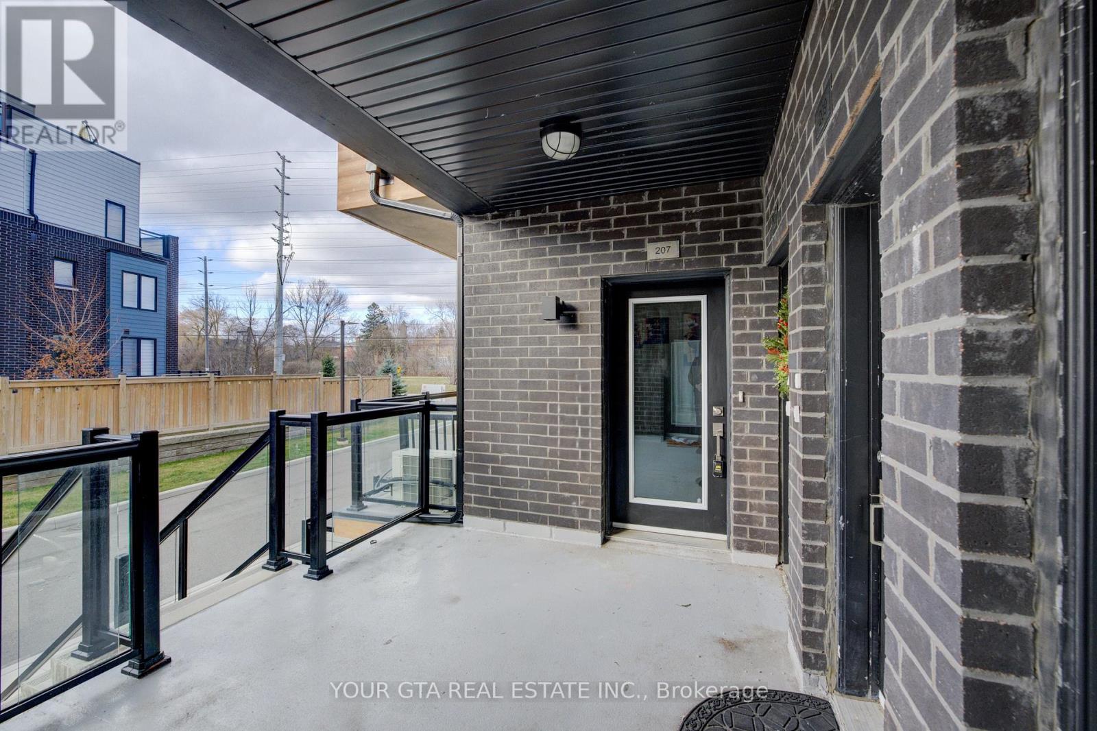 207 - 1165 Journeyman Lane W, Mississauga (Clarkson), Ontario  L5J 0B6 - Photo 6 - W12809912