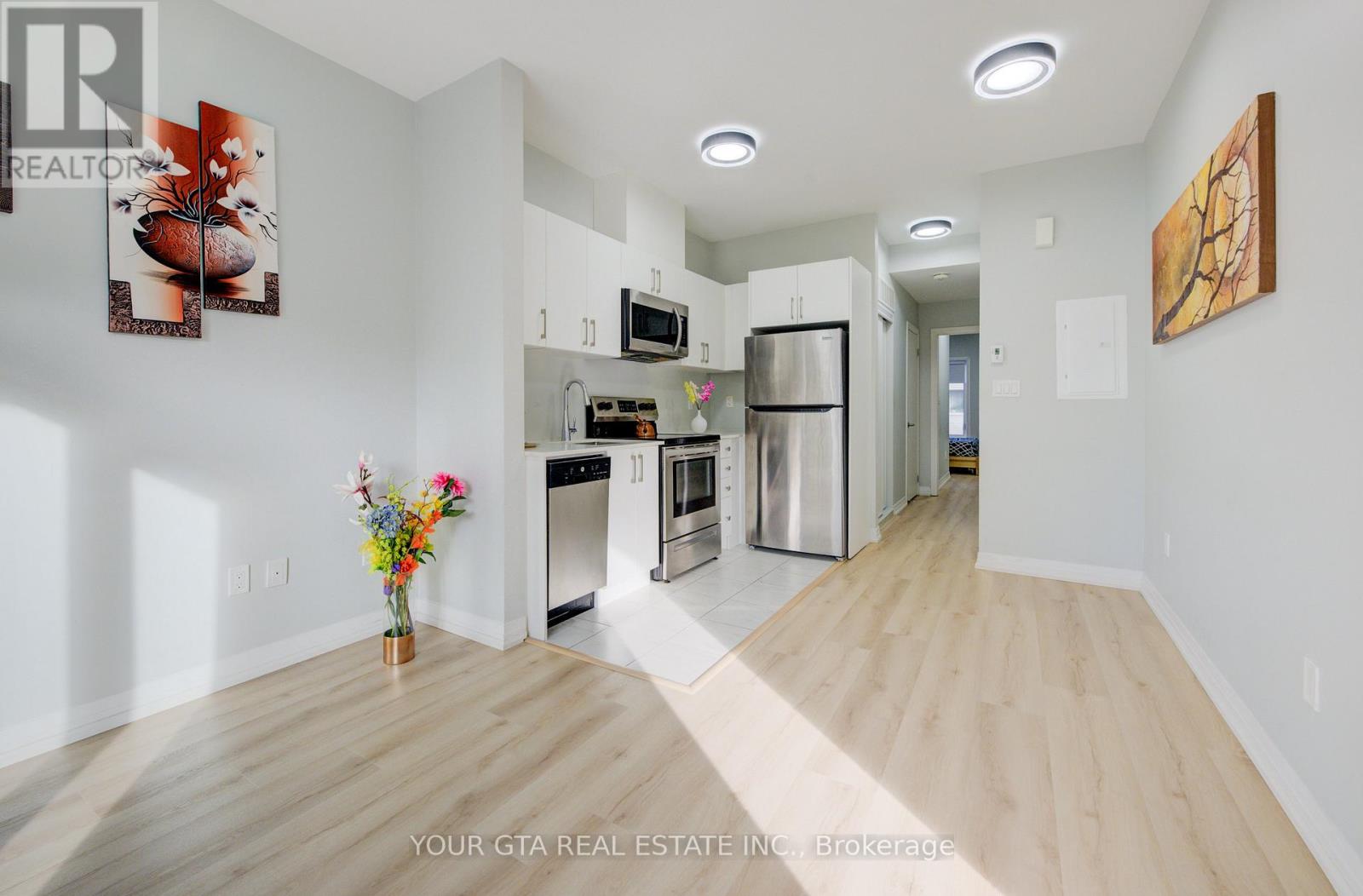 207 - 1165 Journeyman Lane W, Mississauga (Clarkson), Ontario  L5J 0B6 - Photo 9 - W12809912