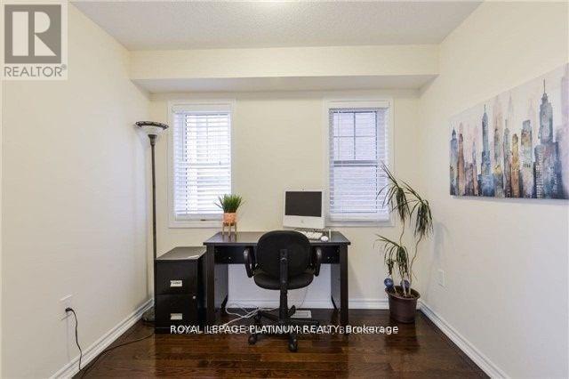 Main - 17 Polstar Road, Brampton (Northwest Brampton), Ontario  L7A 4H1 - Photo 12 - W12809930