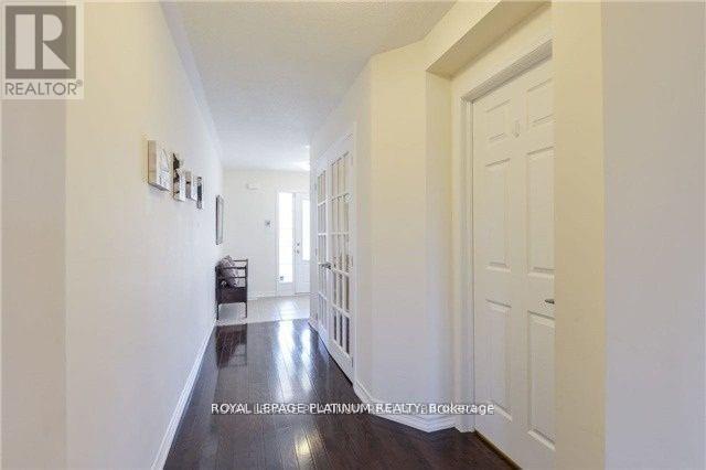 Main - 17 Polstar Road, Brampton (Northwest Brampton), Ontario  L7A 4H1 - Photo 4 - W12809930