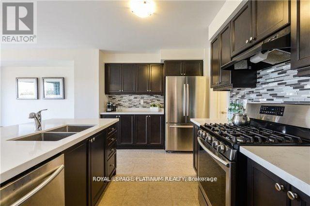 Main - 17 Polstar Road, Brampton (Northwest Brampton), Ontario  L7A 4H1 - Photo 9 - W12809930