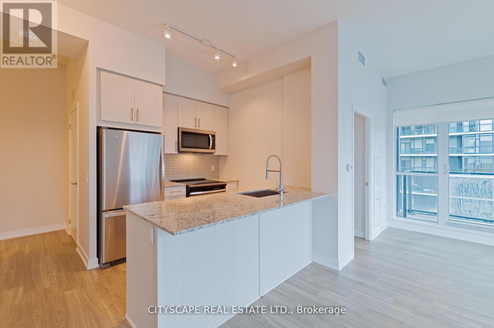 723 - 4055 Parkside Village Drive, Mississauga, Ontario  L5B 0K2 - Photo 8 - W12809934