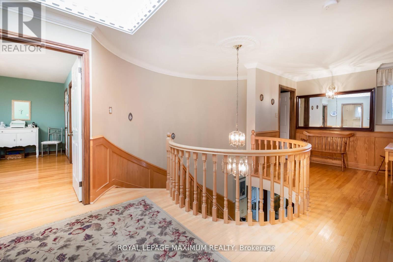 119 Glen Long Avenue, Toronto (Yorkdale-Glen Park), Ontario  M6B 2M4 - Photo 19 - W12809940