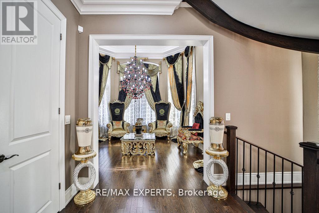 28 Pendergast Court, Brampton (Toronto Gore Rural Estate), Ontario  L6P 0H8 - Photo 13 - W12809950