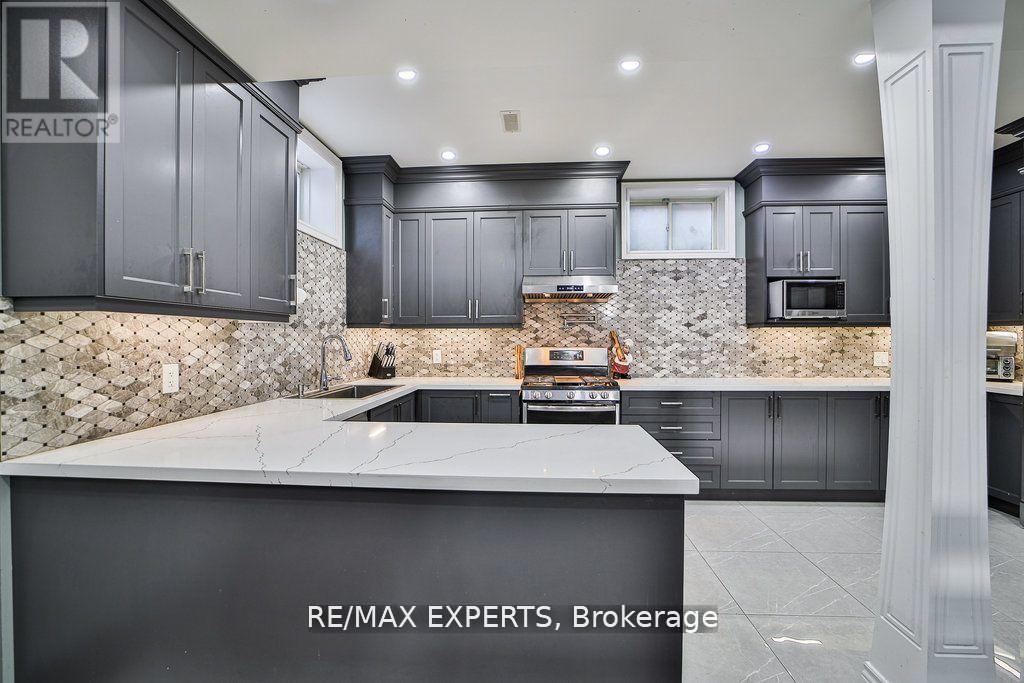 28 Pendergast Court, Brampton (Toronto Gore Rural Estate), Ontario  L6P 0H8 - Photo 35 - W12809950