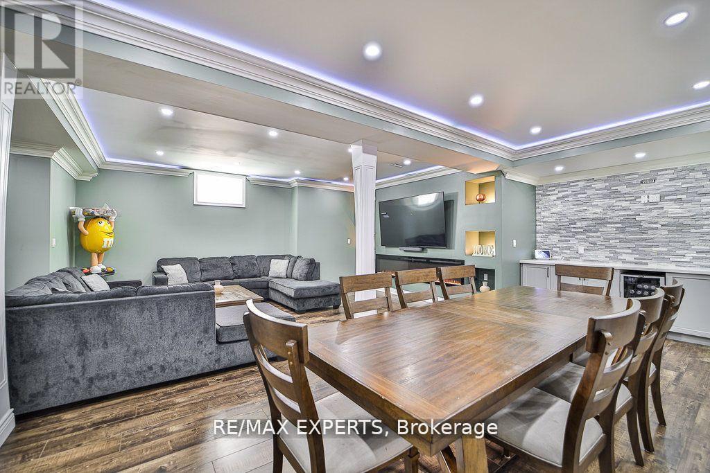 28 Pendergast Court, Brampton (Toronto Gore Rural Estate), Ontario  L6P 0H8 - Photo 36 - W12809950