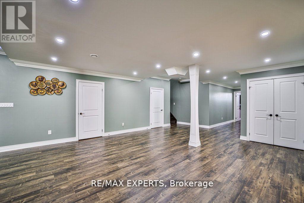 28 Pendergast Court, Brampton (Toronto Gore Rural Estate), Ontario  L6P 0H8 - Photo 38 - W12809950