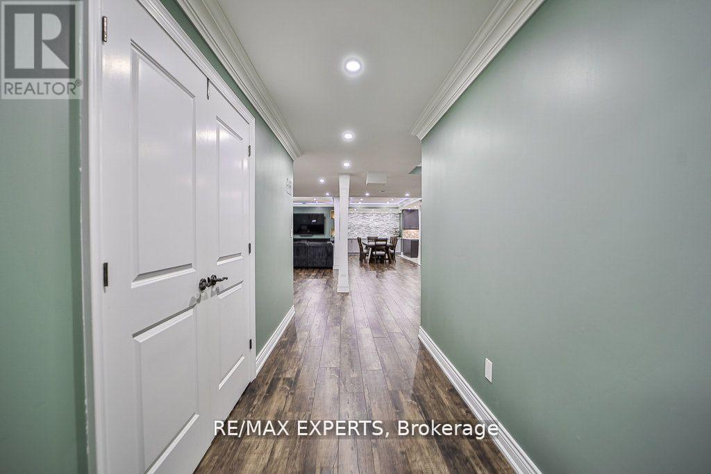 28 Pendergast Court, Brampton (Toronto Gore Rural Estate), Ontario  L6P 0H8 - Photo 39 - W12809950