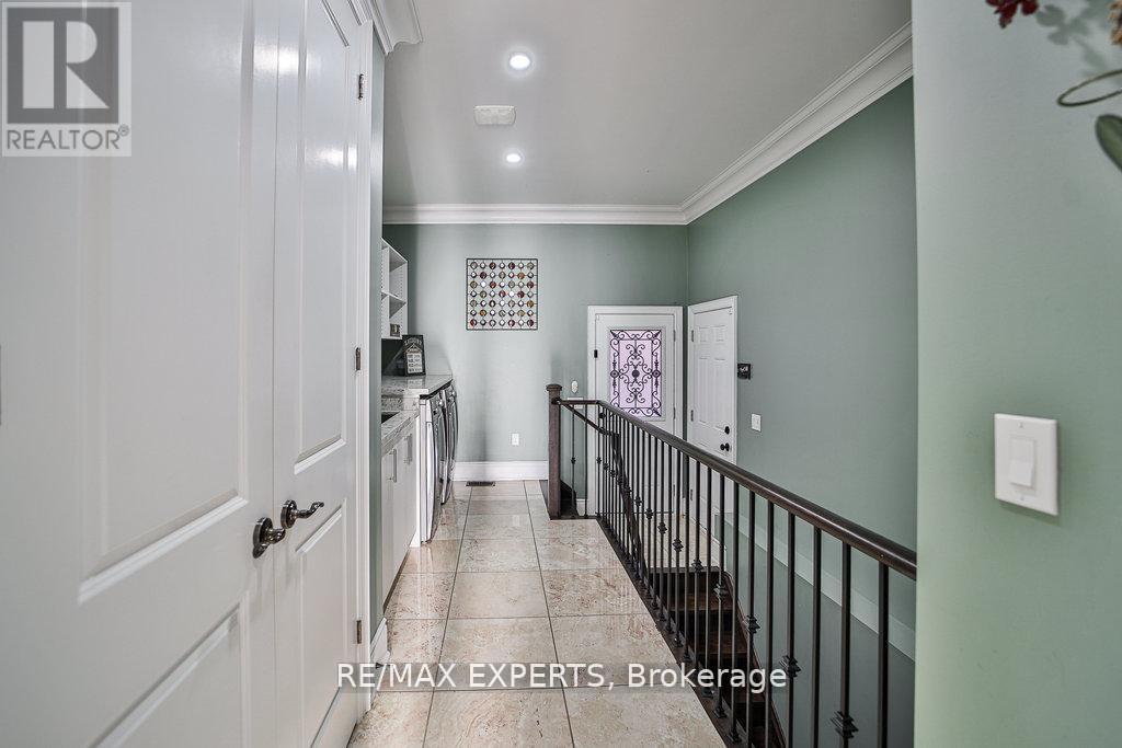 28 Pendergast Court, Brampton (Toronto Gore Rural Estate), Ontario  L6P 0H8 - Photo 43 - W12809950