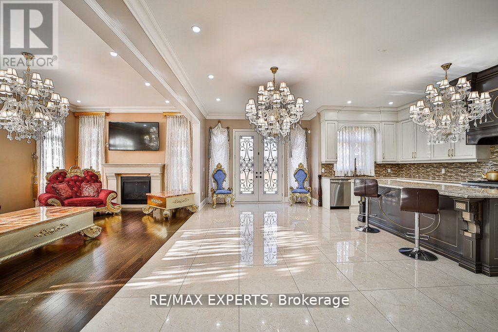 28 Pendergast Court, Brampton (Toronto Gore Rural Estate), Ontario  L6P 0H8 - Photo 7 - W12809950