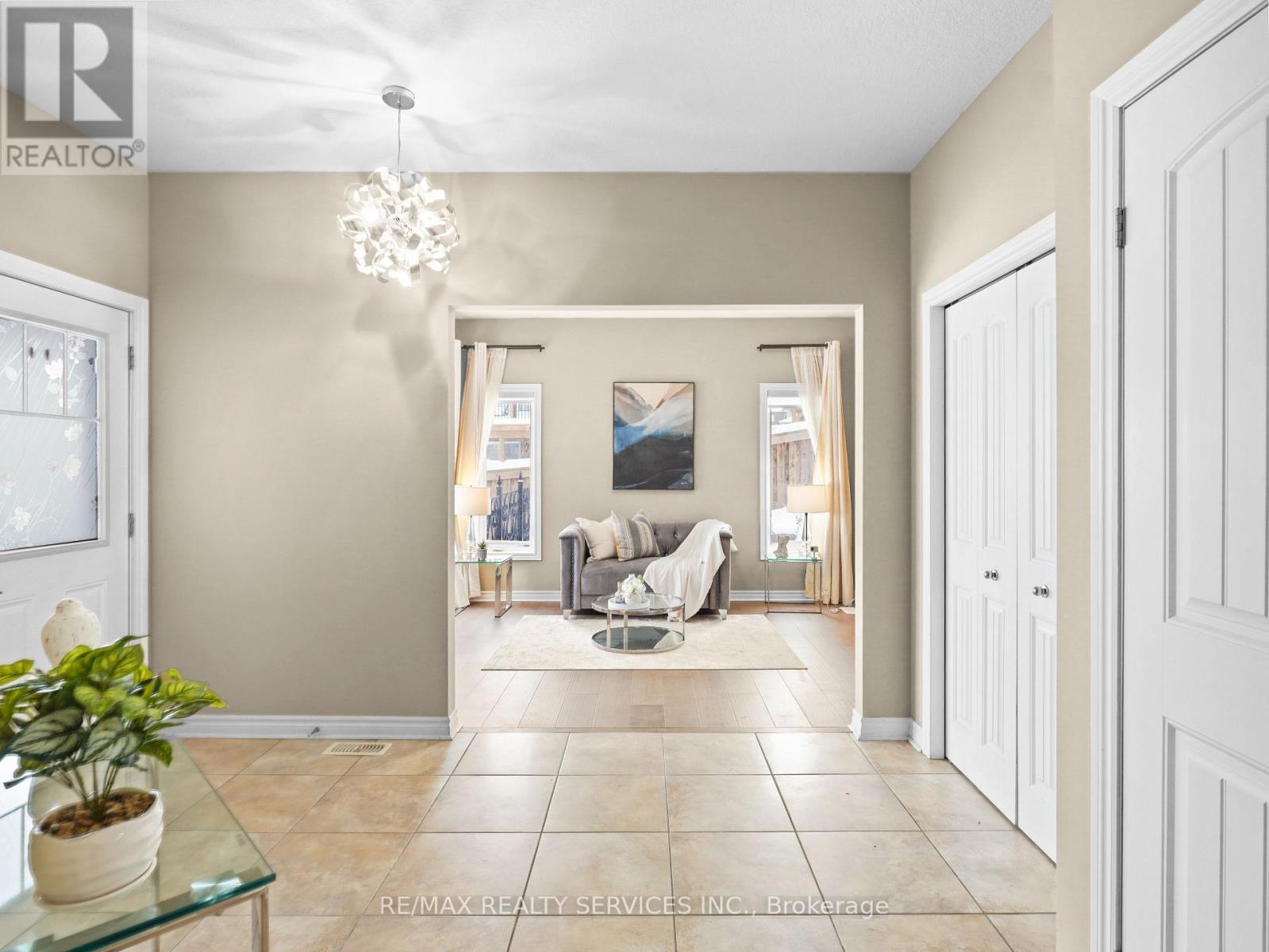 906 Audrey Place, Kitchener, Ontario  N2E 0B9 - Photo 5 - X12809914