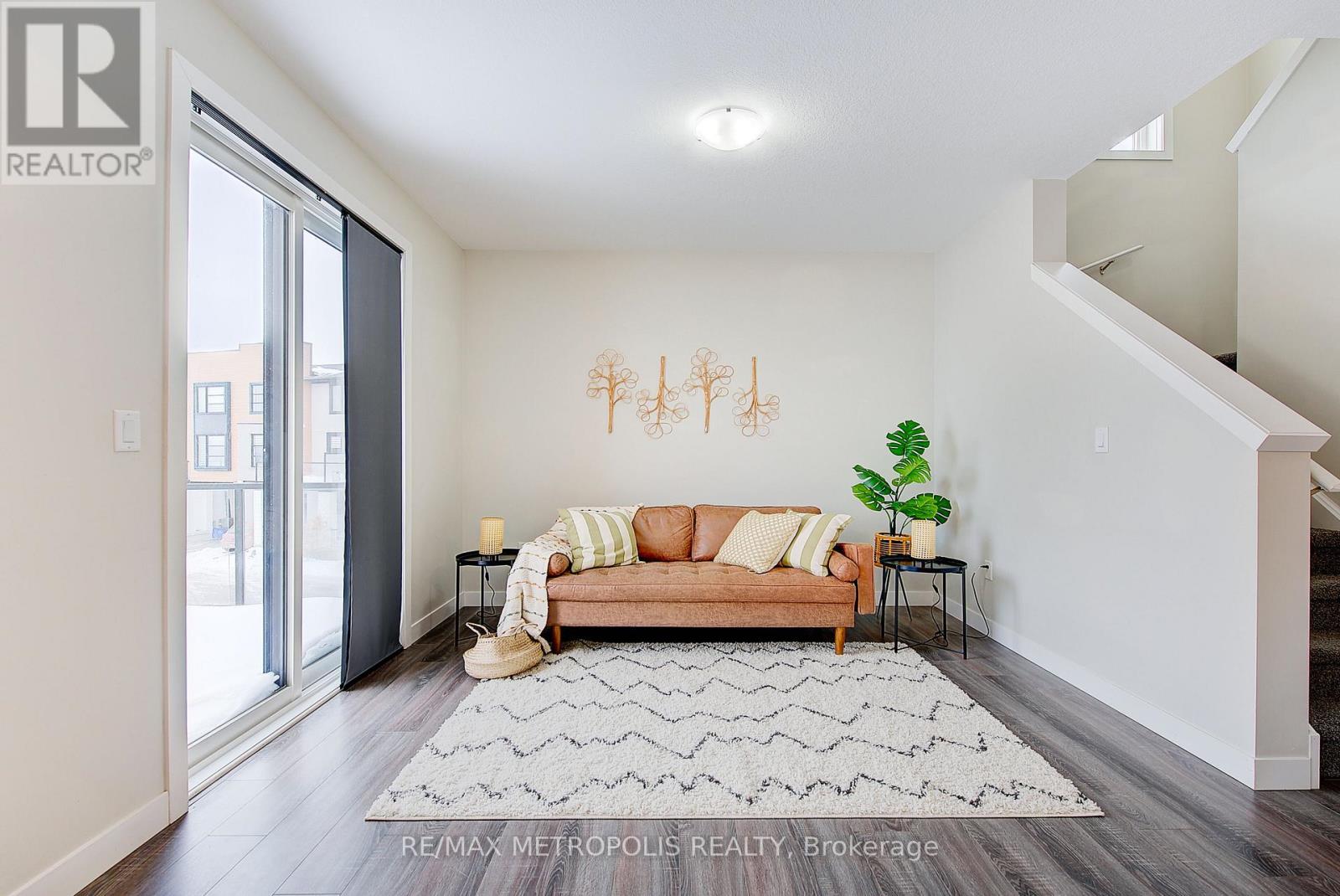 996 - 996 West Village Square, London North (North M), Ontario  N6H 0J7 - Photo 23 - X12809948