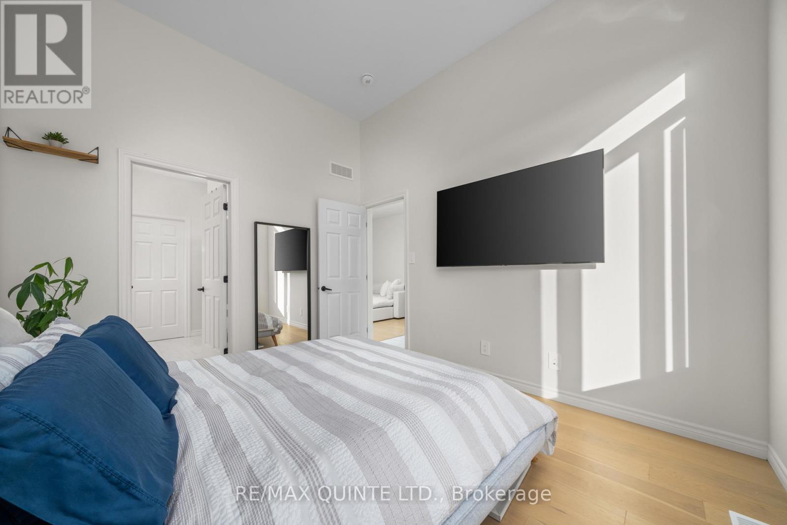 63 Athabaska Drive, Belleville (Thurlow Ward), Ontario  K8N 0T1 - Photo 18 - X12809960