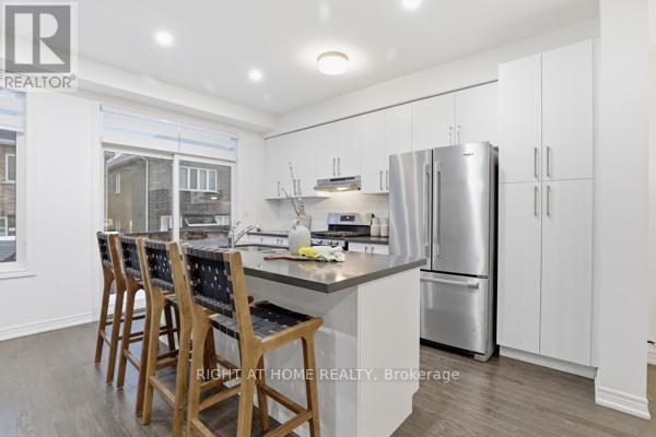 1366 Farmstead Drive, Milton, Ontario  L9T 7K6 - Photo 12 - W12809968