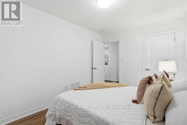 1366 Farmstead Drive, Milton, Ontario  L9T 7K6 - Photo 18 - W12809968