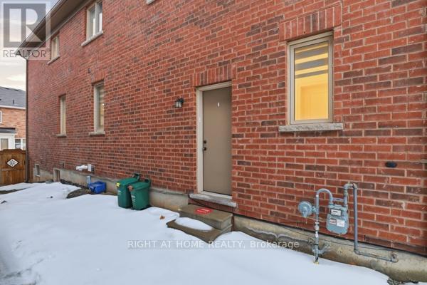 1366 Farmstead Drive, Milton, Ontario  L9T 7K6 - Photo 20 - W12809968