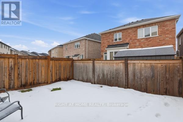 1366 Farmstead Drive, Milton, Ontario  L9T 7K6 - Photo 23 - W12809968