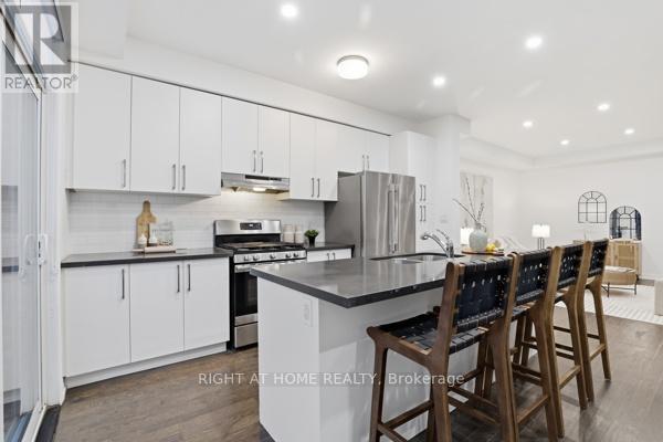 1366 Farmstead Drive, Milton, Ontario  L9T 7K6 - Photo 31 - W12809968