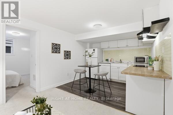 1366 Farmstead Drive, Milton, Ontario  L9T 7K6 - Photo 34 - W12809968