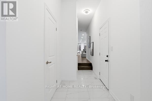 1366 Farmstead Drive, Milton, Ontario  L9T 7K6 - Photo 7 - W12809968