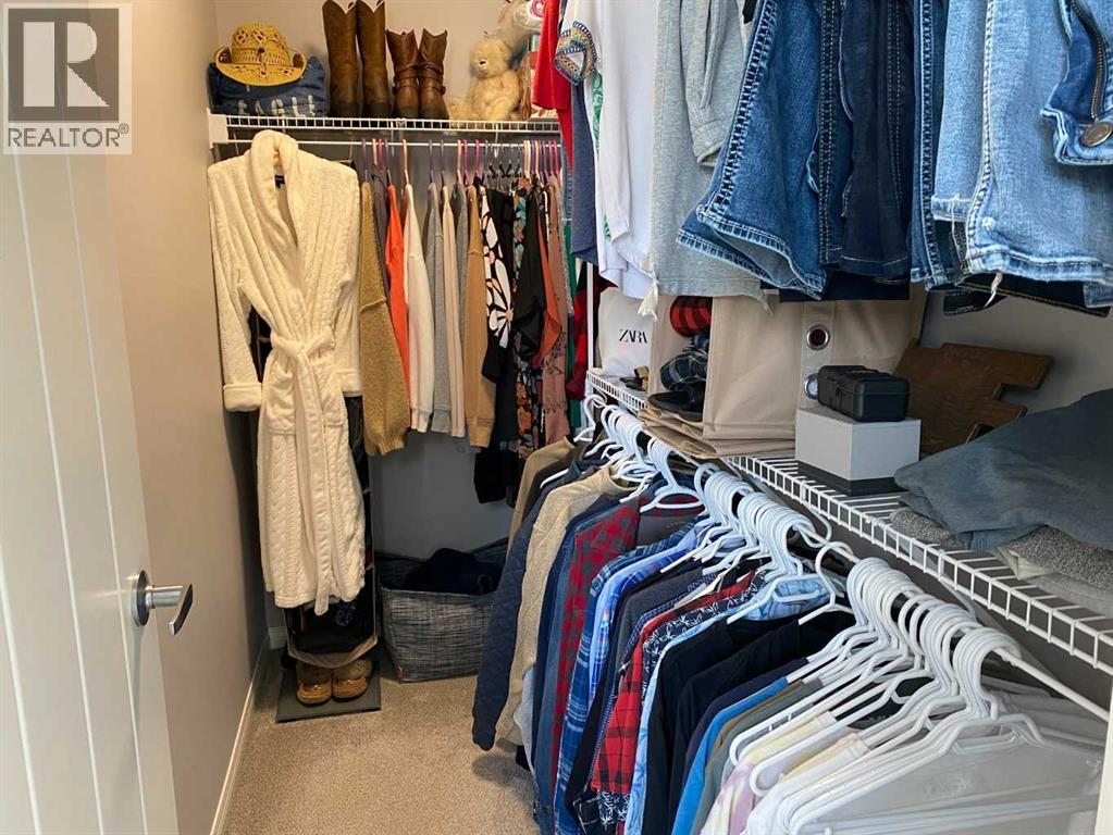 35 Emberside Garden, Cochrane, Alberta  T4C 2L9 - Photo 34 - A2285541