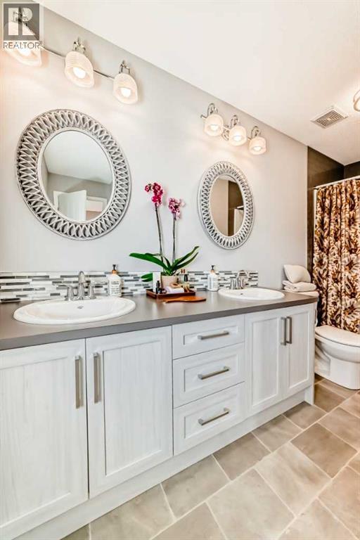 35 Emberside Garden, Cochrane, Alberta  T4C 2L9 - Photo 32 - A2285541